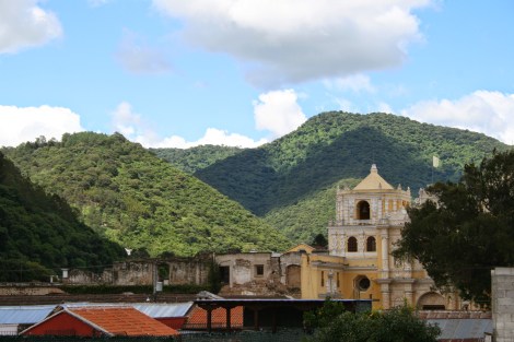 host family terrace view el merced